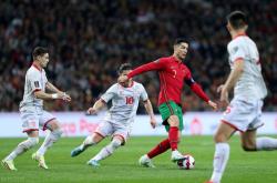 爱游戏入口-葡萄牙球队在欧洲比赛中轻松取胜