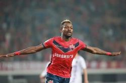 爱游戏大厅-深圳佳兆业球队再度获胜，继续领跑积分榜的简单介绍