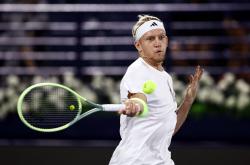 AYX官方直播-西班牙网球队绝地反击美国网球队，梅德韦杰夫高光表现的简单介绍