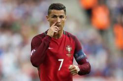 爱游戏下载-奥亚尔萨瓦尔全场最佳无争议，玻利维亚战术压制秘鲁