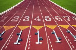 爱游戏官方入口-霍勒迪全程高能输出，步行者粉碎勇士，一场战术与意志的完胜