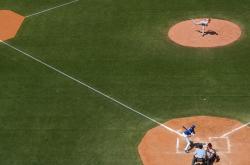 爱游戏娱乐-阿隆索绝杀时刻，法拉利史诗逆转威廉姆斯，诠释赛道上的唯一性