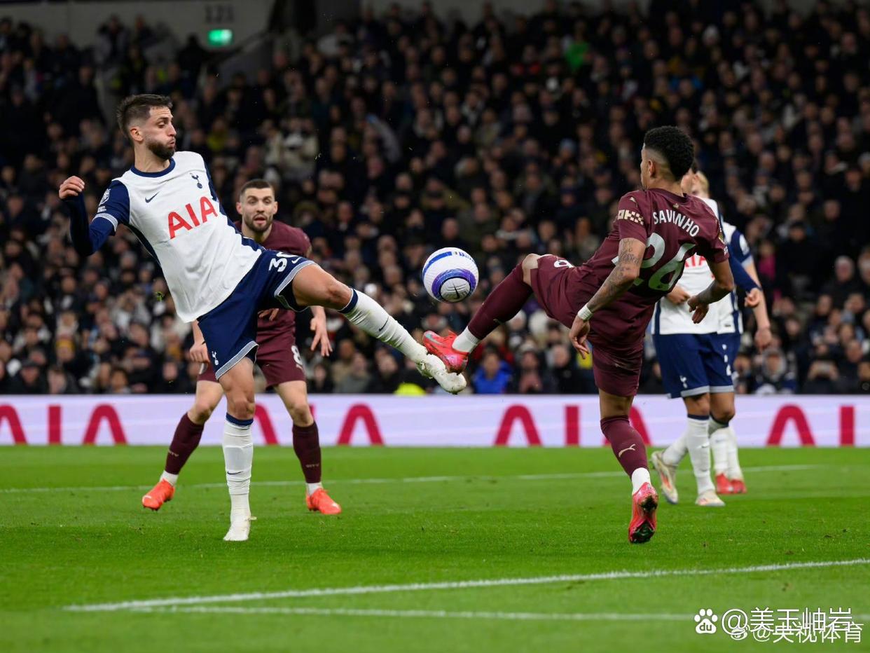 包含曼城后防漏洞频现，赛程密集困扰领军帅的词条