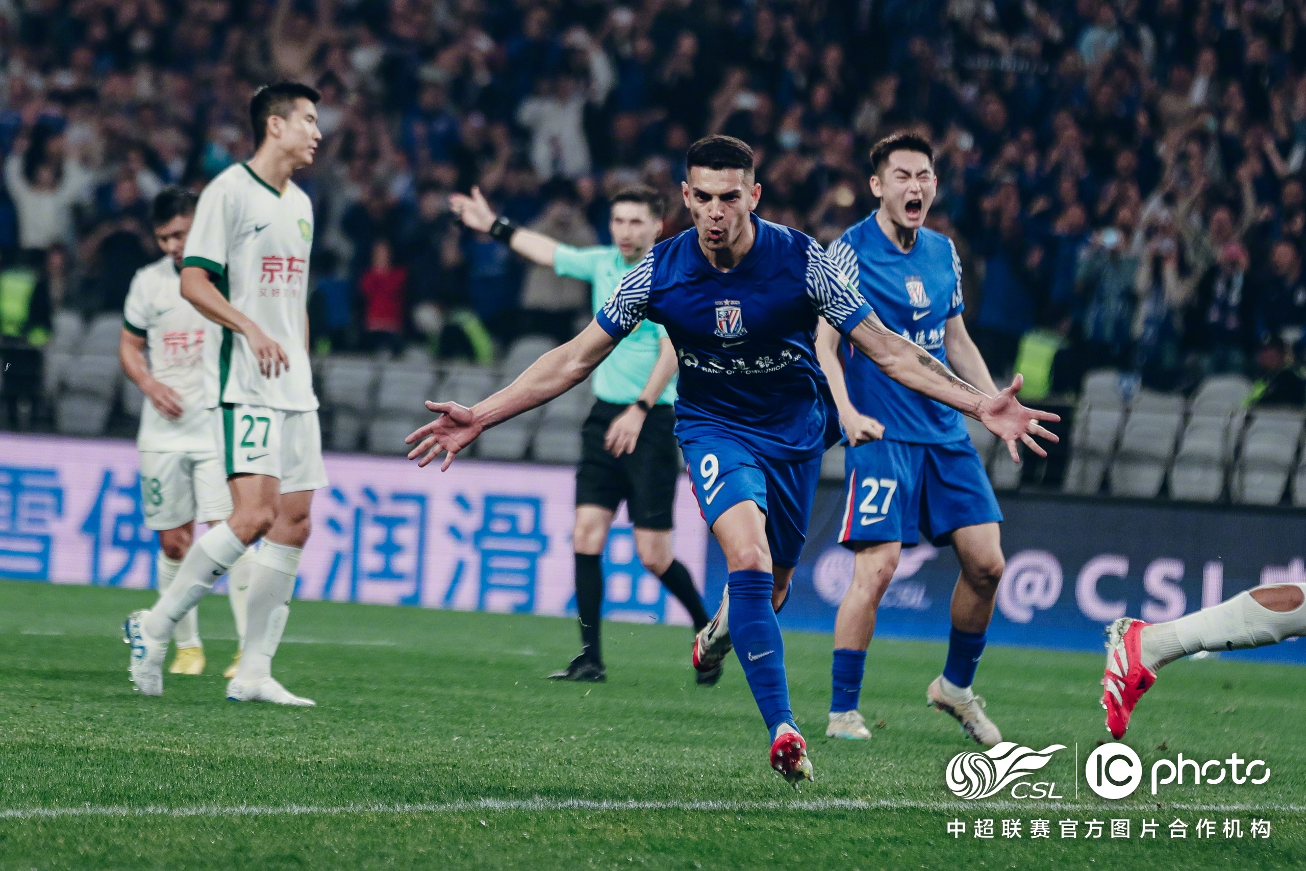 关于联赛决赛即将上演,球迷期待着精彩表现的信息 关于联赛决赛即将上演,球迷期待着精彩表现的信息