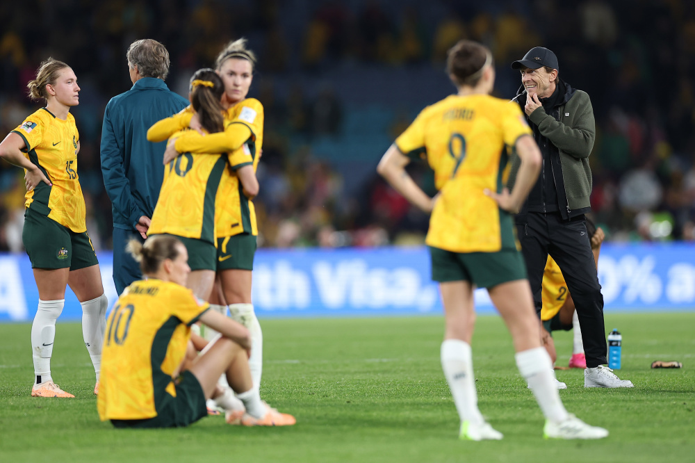 英格兰队在足球比赛中掀起热潮