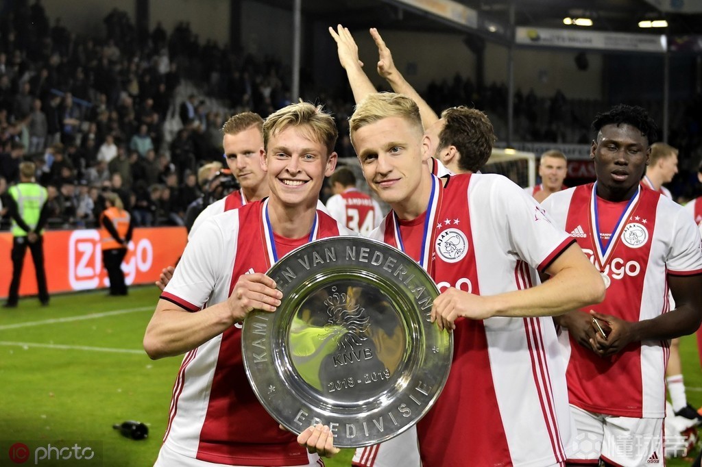 日本力克皇马，德容绝境逆转