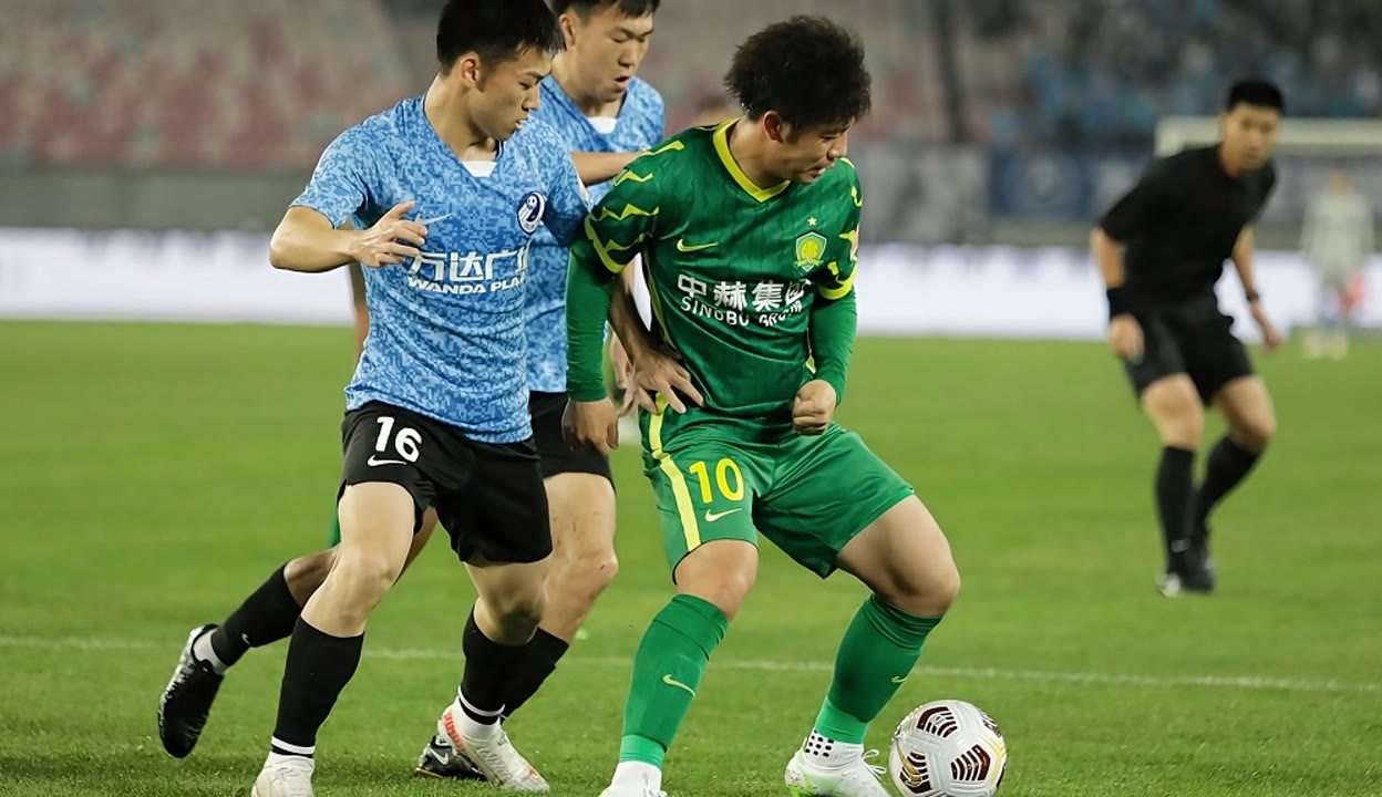 关于重庆斩获连胜！力克大连人，继续领跑的信息