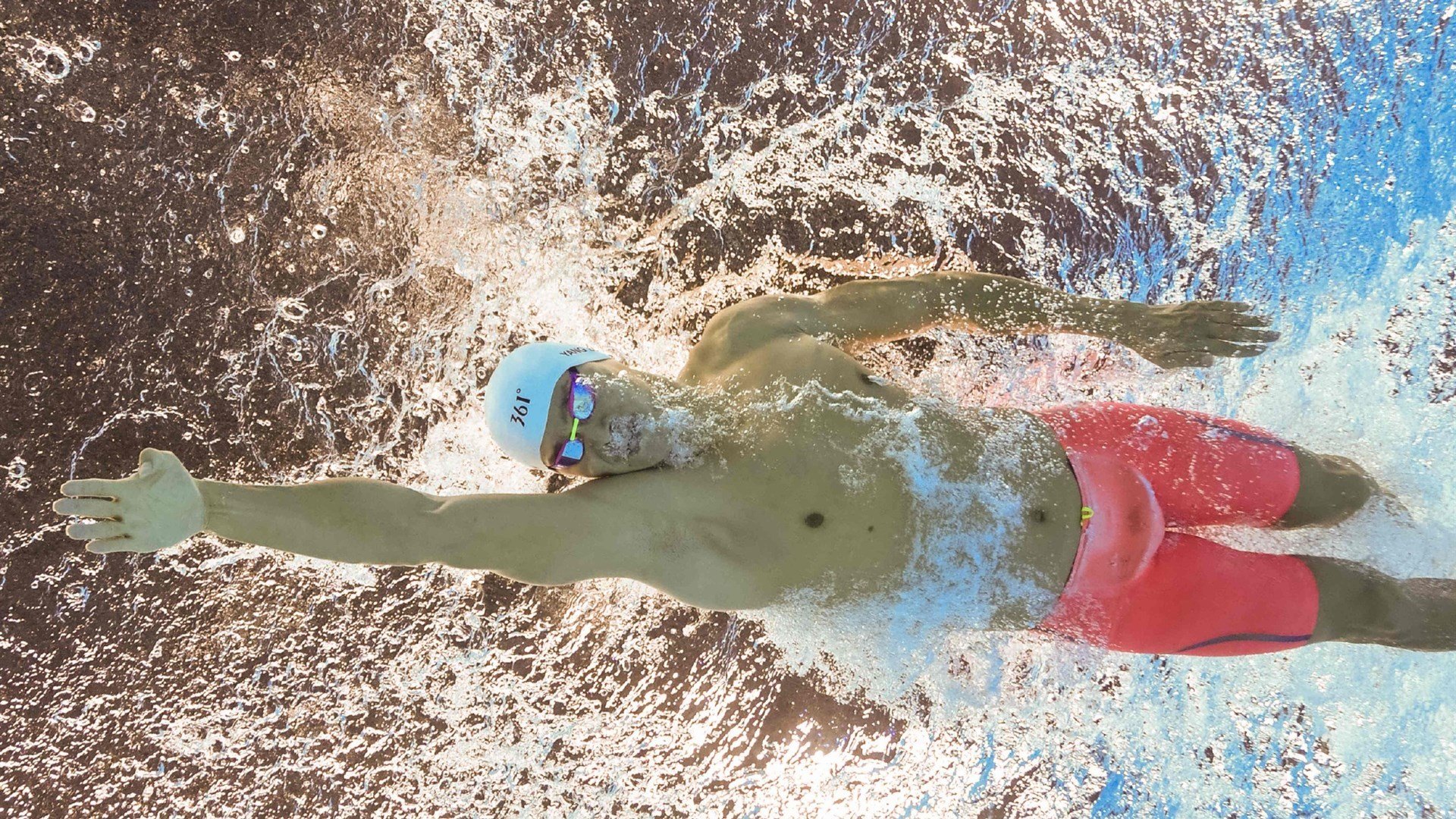 西甲国家德比之夜，凯恩攻防转换核心，改写世纪对决格局