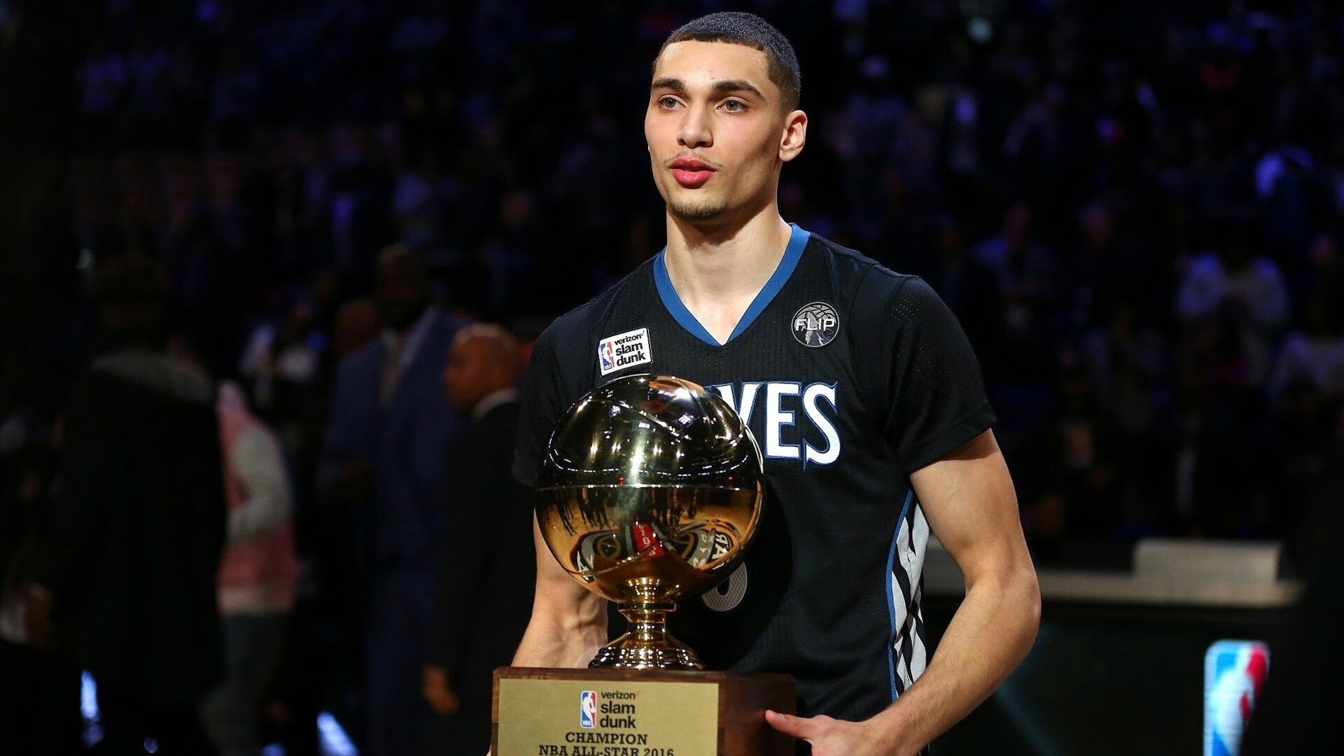 黄蜂决胜局带走掘金，保罗表现堪称教科书